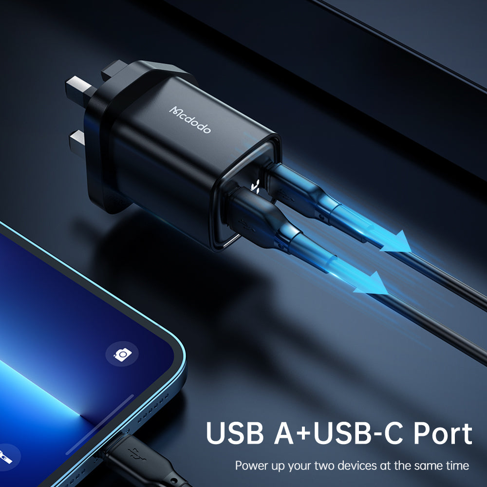 MCDODO 33W PD + QC Digital Display Charger + Type-C to C Cable Combo Pack