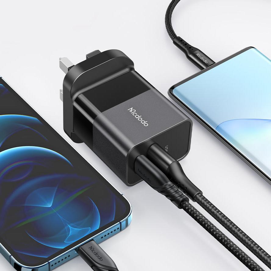 MCDODO 20W PD Charger + PD Type C to iPhone Cable Combo Pack