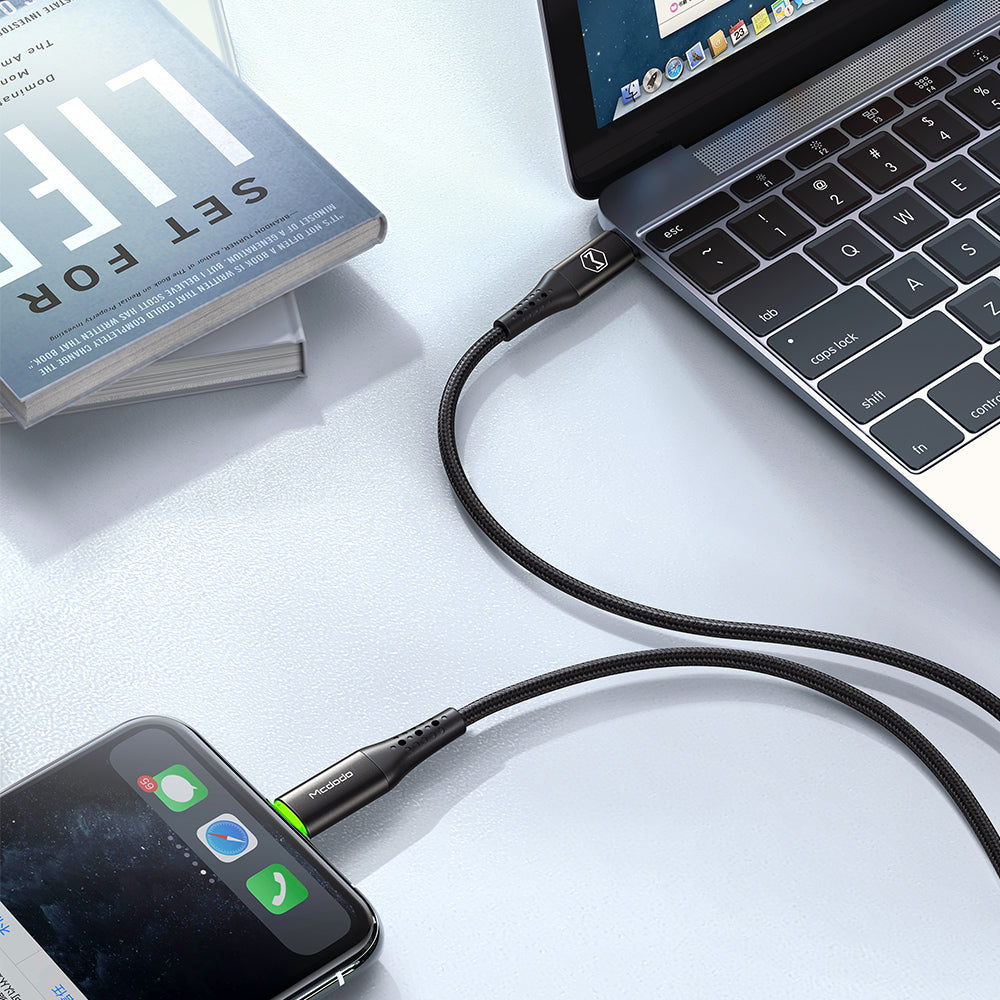 MCDODO 36W USB-C to Lightning (Auto Disconnect Fast Charging Cable) 1.2M - CA7360